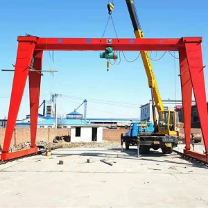 龍門(mén)起重機(jī)